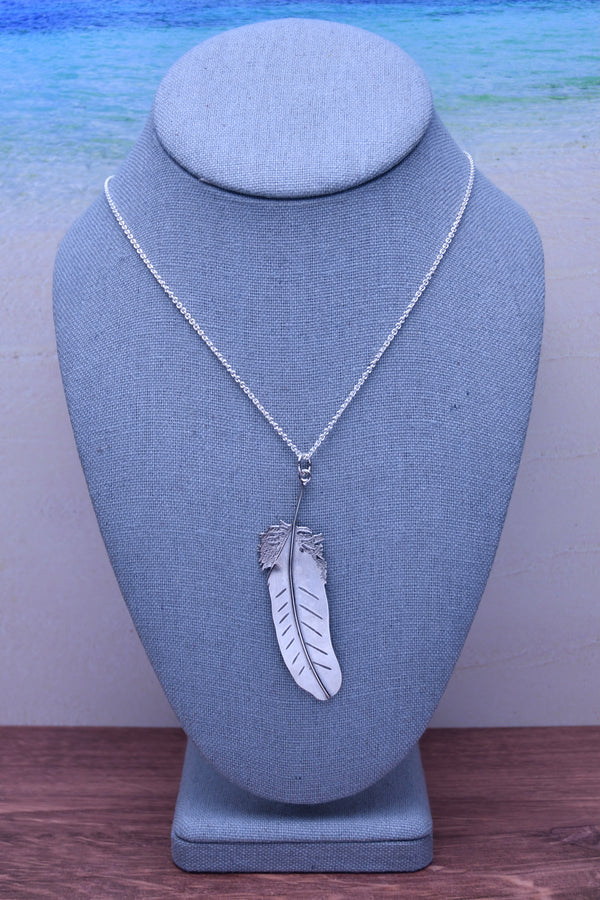 Line Feather Pendant Right-sweeping