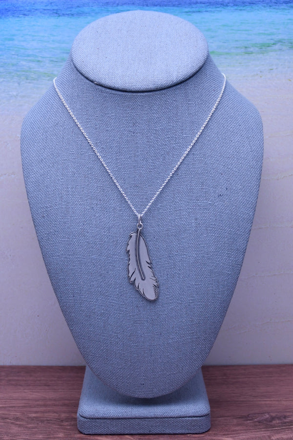 Flat Feather Double Layer Pendant Right-sweeping